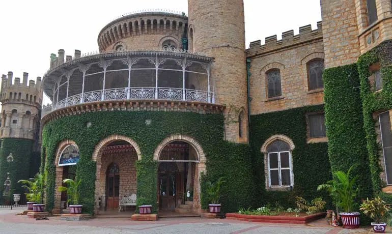 What is Bangalore famous for - Palace! brick exterior with viny green walls