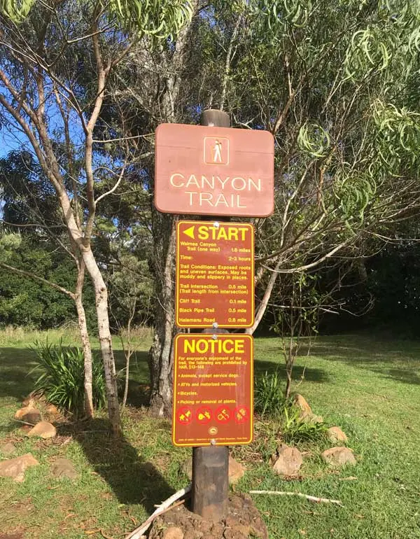 Canyon Trail Trailhead sign