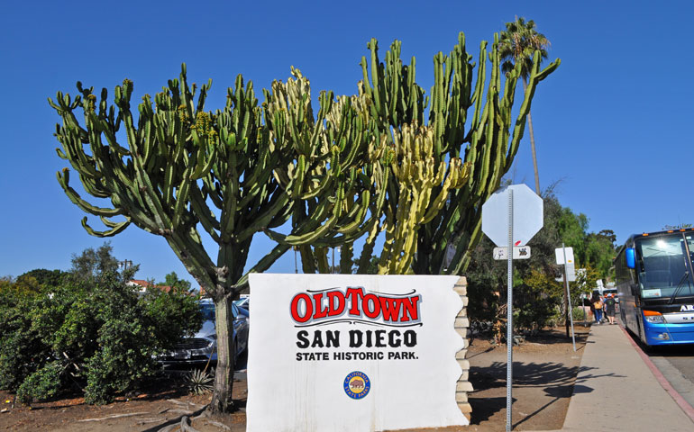 old town san diego parking near state historic park