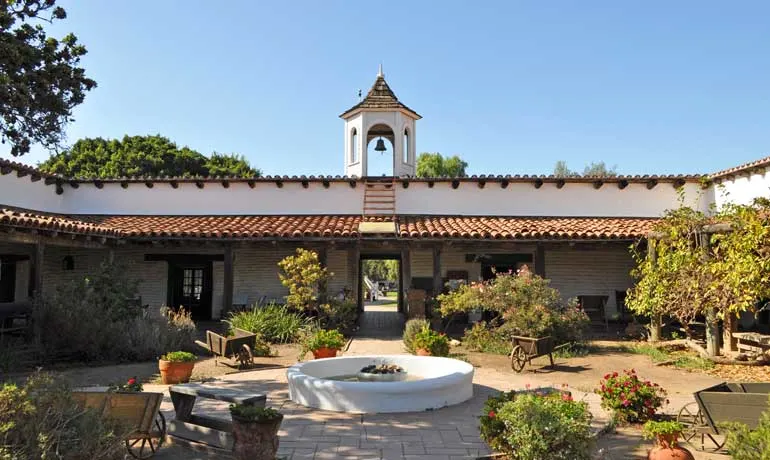 old town san diego museum La Casa De Estudillo spanish architecture