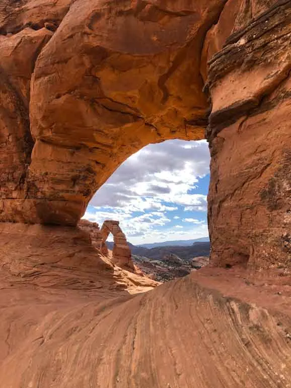 delicate arch cool viewpoint