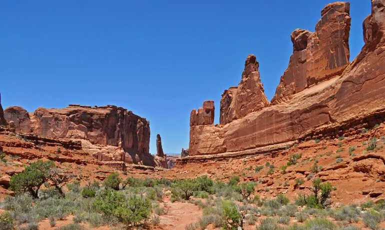 park avenue trail - best hikes arches national park