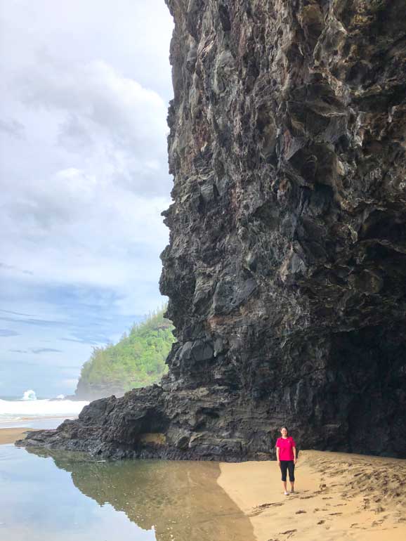 caves at hanakapiai beach