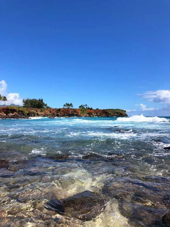 beautiful Hawiian waters on Kauai