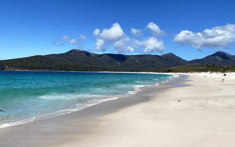 Wineglass Bay affordable beach vacation