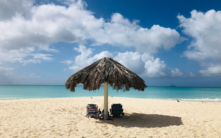 eagle beach aruba