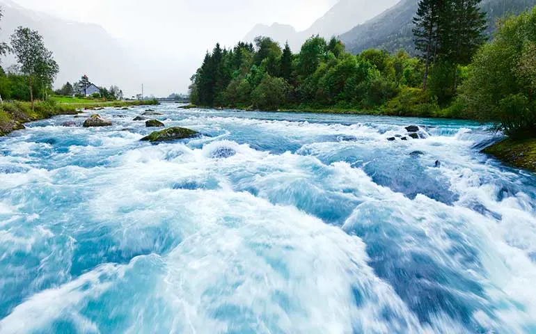 white water rafting near glacier np