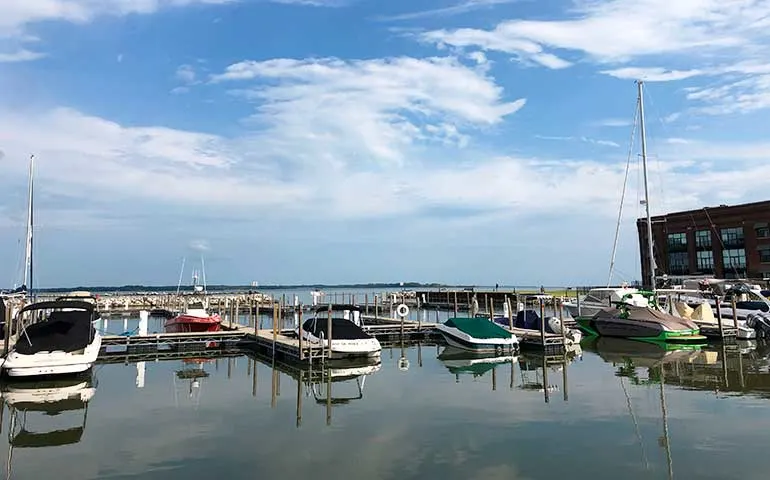 things to do Sandusky ohio boats at marina