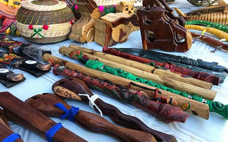 wood carvings shopping for souvenirs