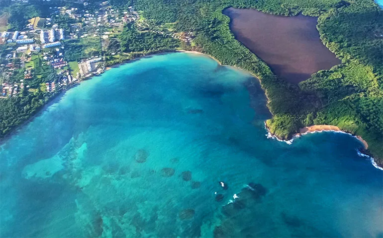 Puerto Rico from the air flying to flamenco beach, culebra