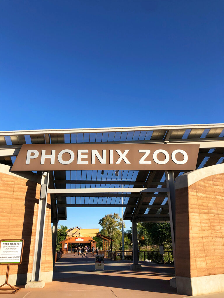 phoenix zoo sign and entrance best things to do in phoenix for a day