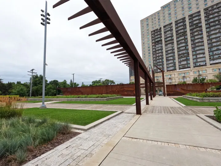 things to do in winnipeg view of upper fort Garry park