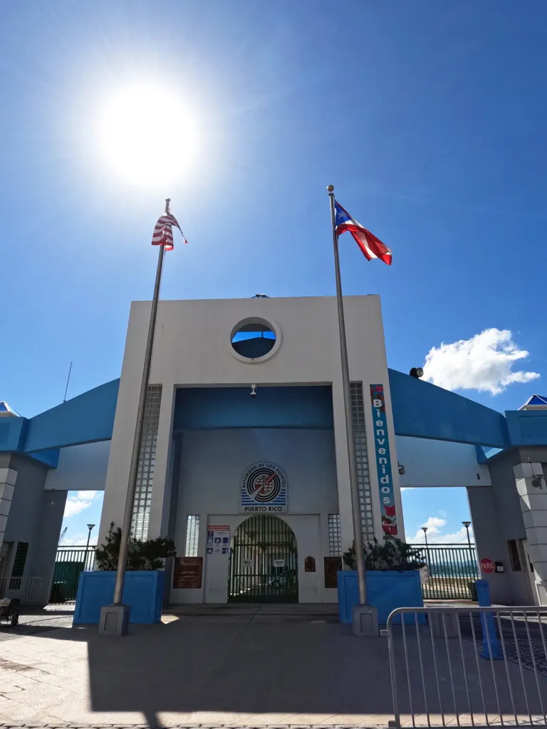 Puerto Rico flag usa flag on port building