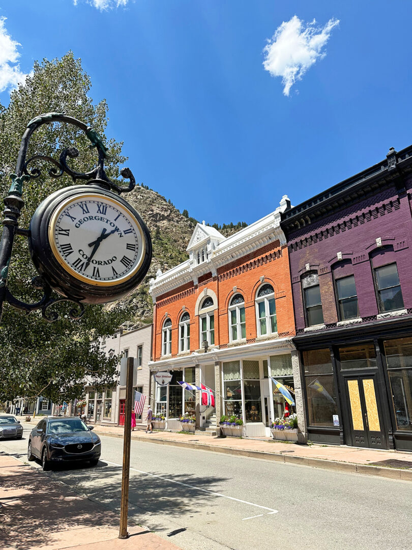 15 Charming Colorado Mountain Towns You'll Absolutely Love