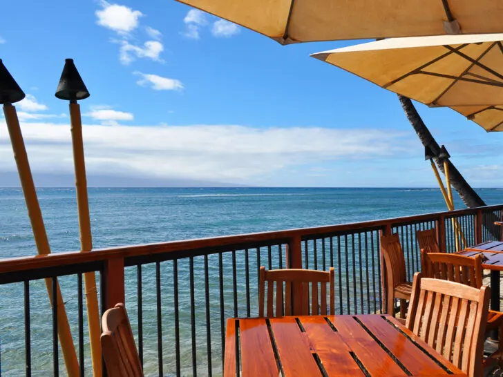 best places to eat in Maui with view of wooden tables overlooking ocean